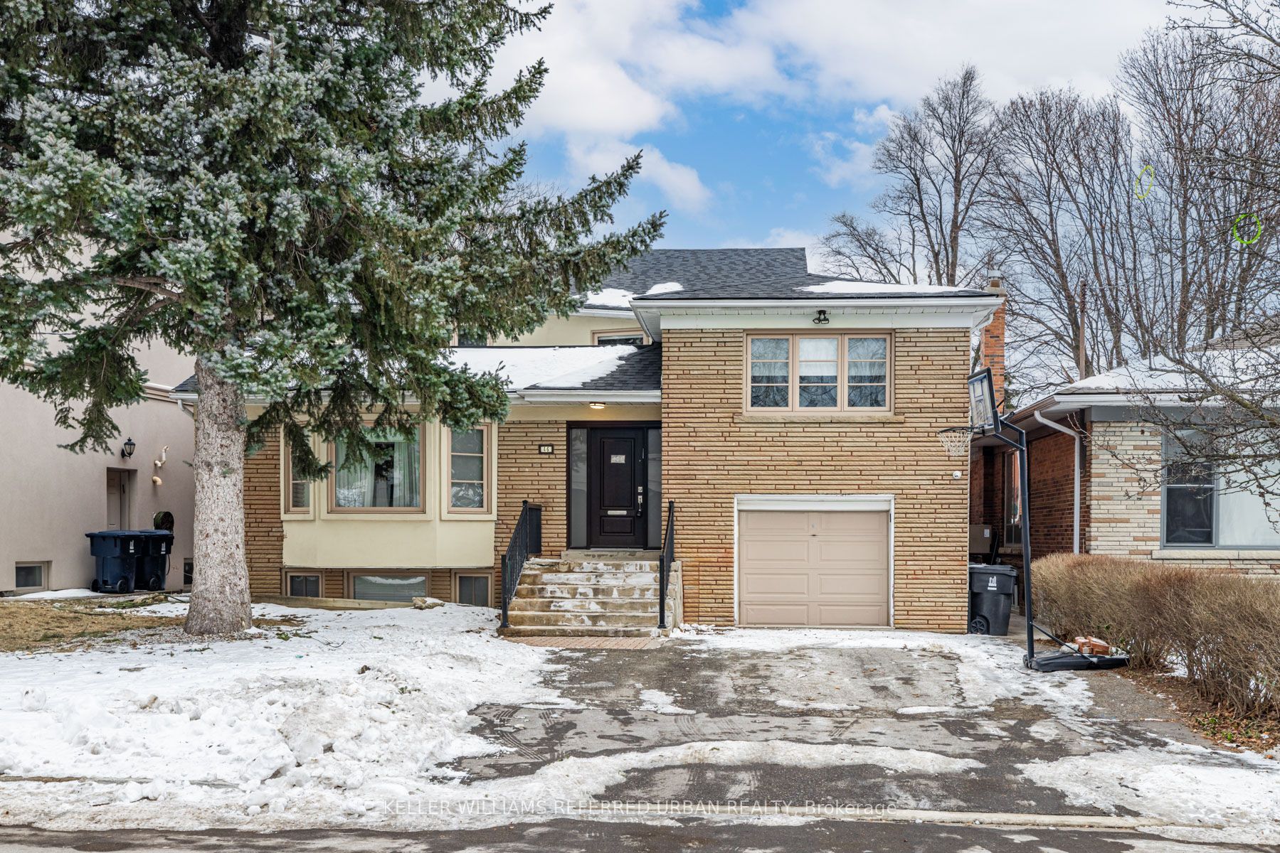 New property listed in Bedford Park-Nortown, Toronto C04