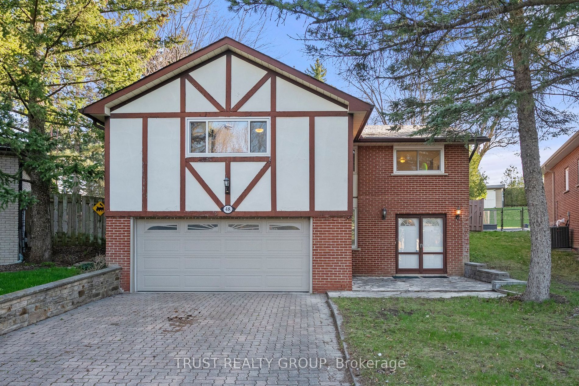 I have sold a property at 48 Shieldmark CRES in Markham
