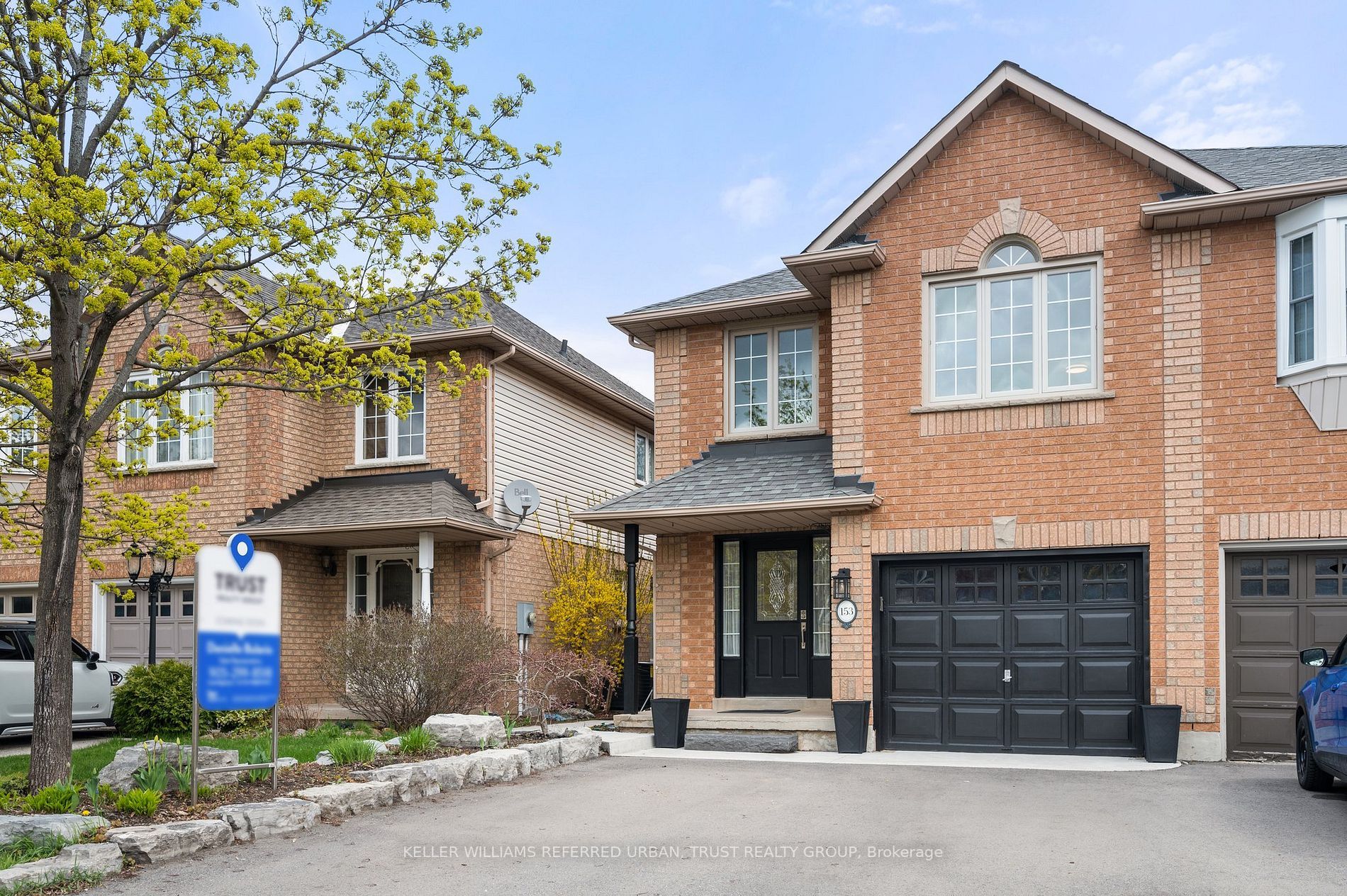 New property listed in Waterdown, Hamilton