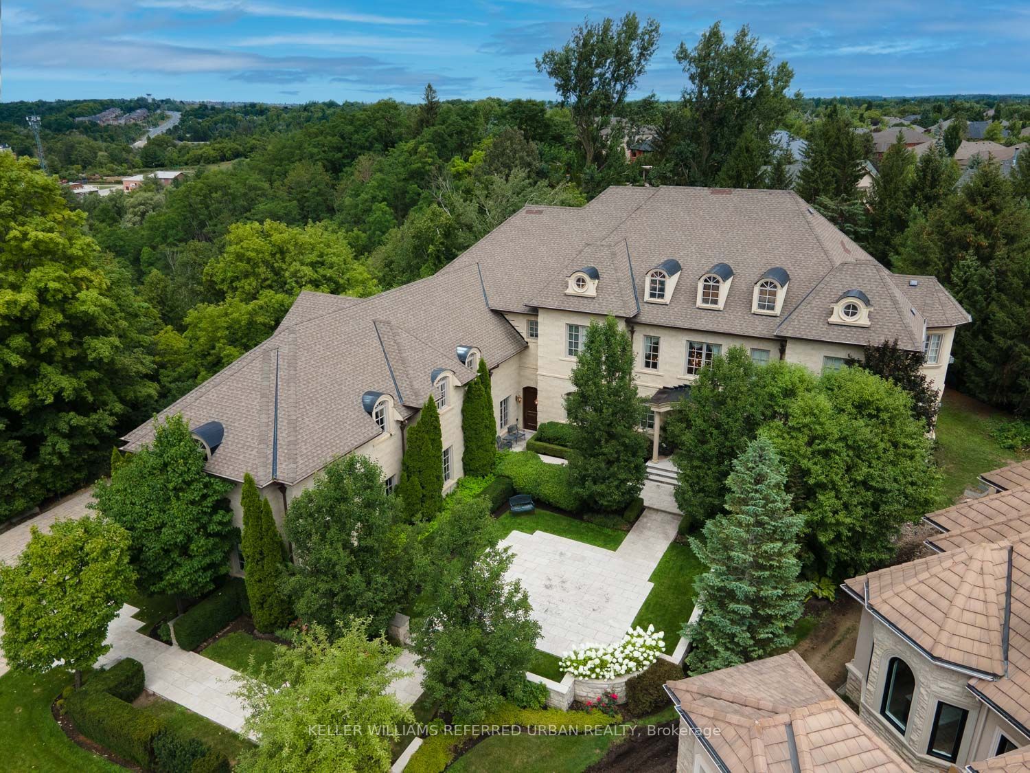 New property listed in Kleinburg, Vaughan